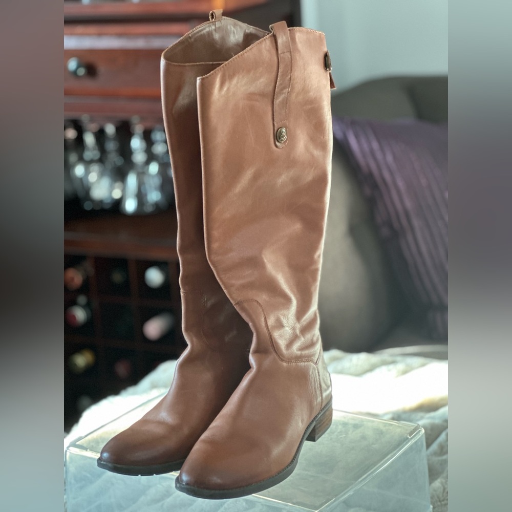 Sam Edelman Penny Leather wide calf riding boot in color whiskey. Size 8W.